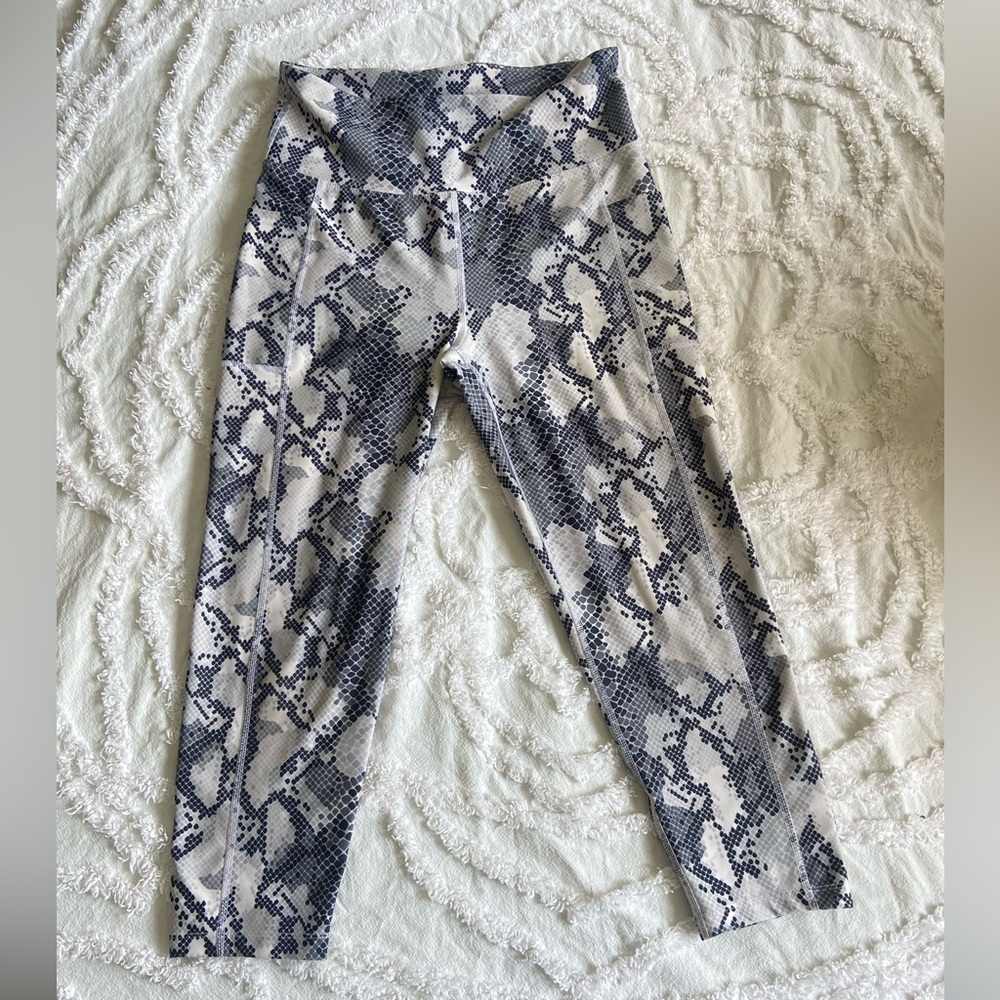 BALLY B&W Snake Skin Athletic Leggings